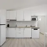 Bright - 5min To The By Lovelystay Appartement