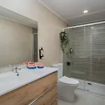 Bright - 5min To The By Lovelystay *