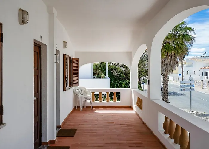 Bright - 5min To The By Lovelystay *